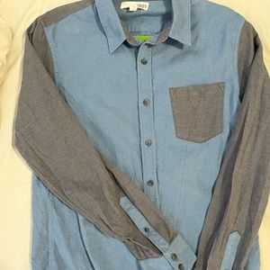 1901 color blocked button down sz L